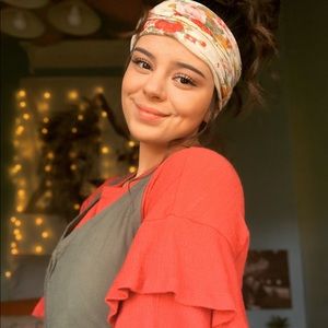 Meet your Posher, Faith